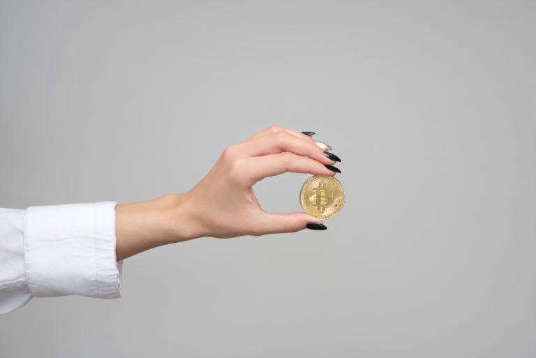 Gold vs Bitcoin: Safe Haven Comparison