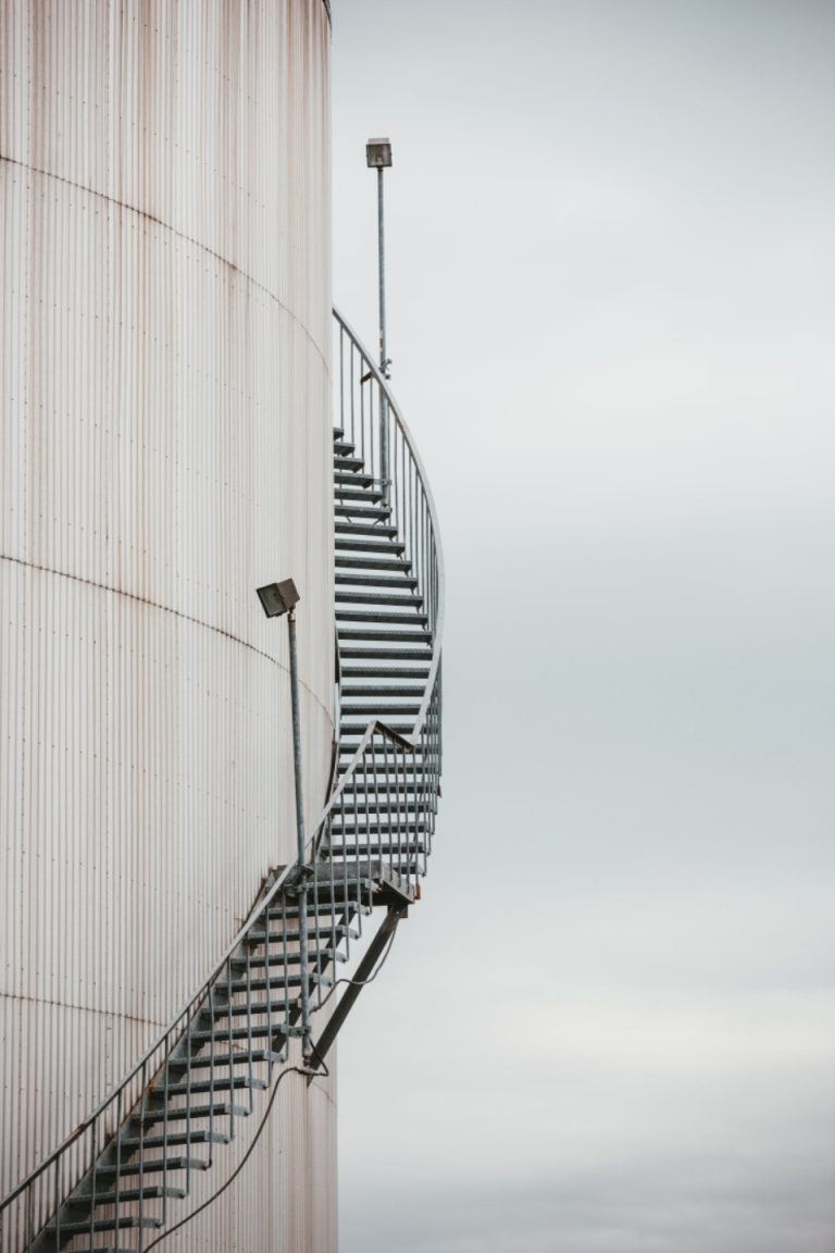 How to Trade the EIA Crude Oil Inventory Report